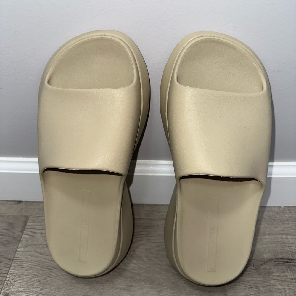 Zara used
